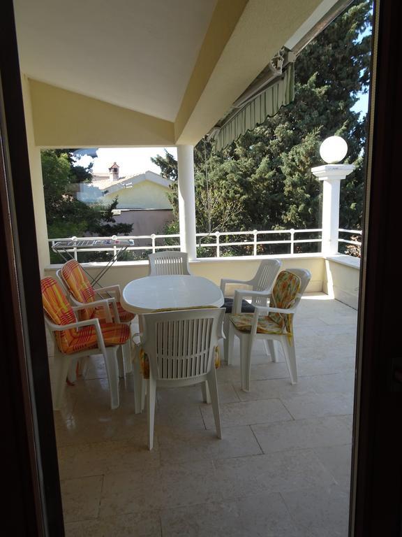 Apartments Premantura Exterior photo